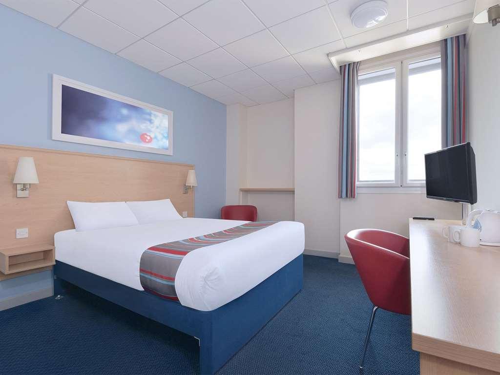 Travelodge Birmingham Yardley Room photo